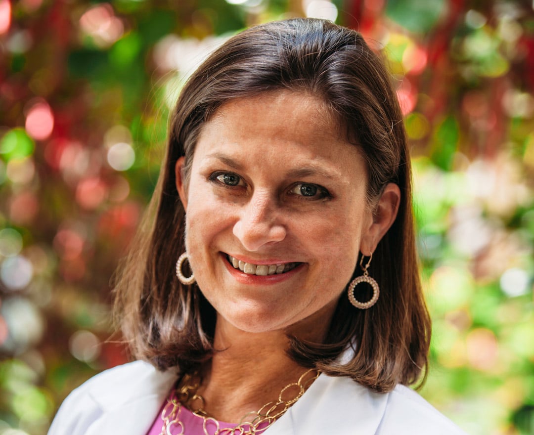 Dr. Jenifer Bossert contact lens specialist in Hawaii